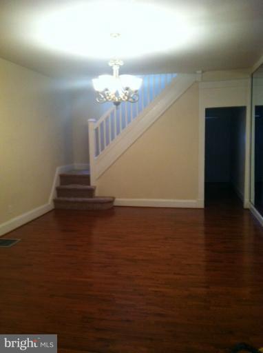 3820 Old Frederick Road Baltimore, MD 21229 - Photo 4 of 12 Family Room