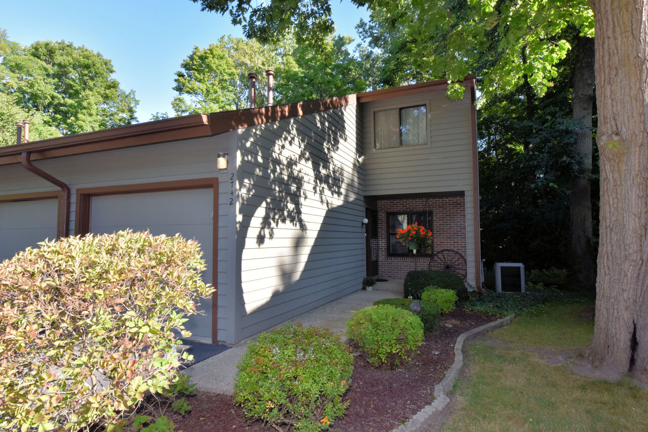 2742 Old Mill Drive Racine, WI 53404 - Photo 1 of 1 Photo 1