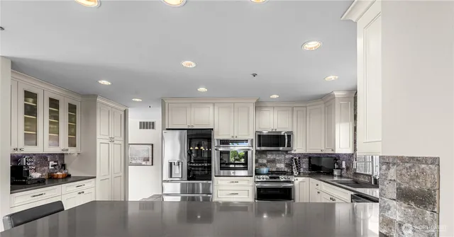 $1,024,000 | 2336 Grand Avenue, East Wenatchee, WA 98802