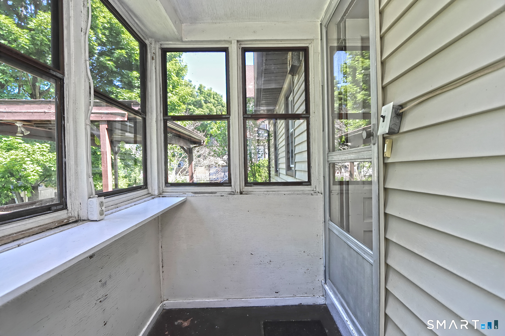 11 Winter Street Ansonia, CT 06401 - Photo 35 of 40