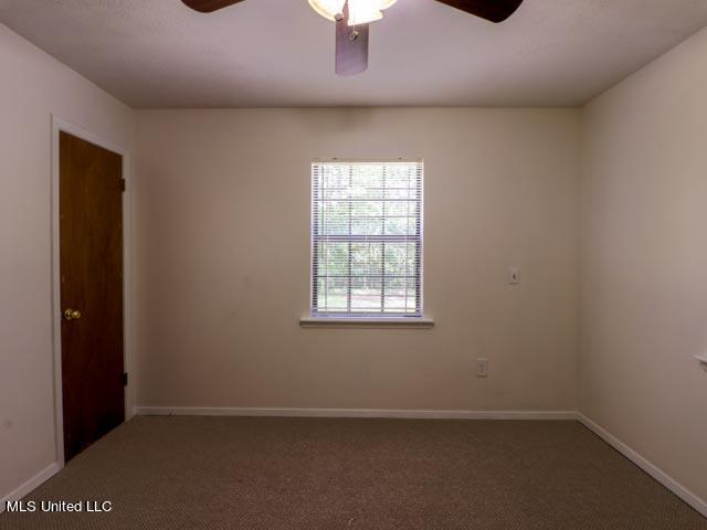 1644 South McRaven Road Jackson, MS 39209 - Photo 8 of 26 1644A McRaven Rd (16)