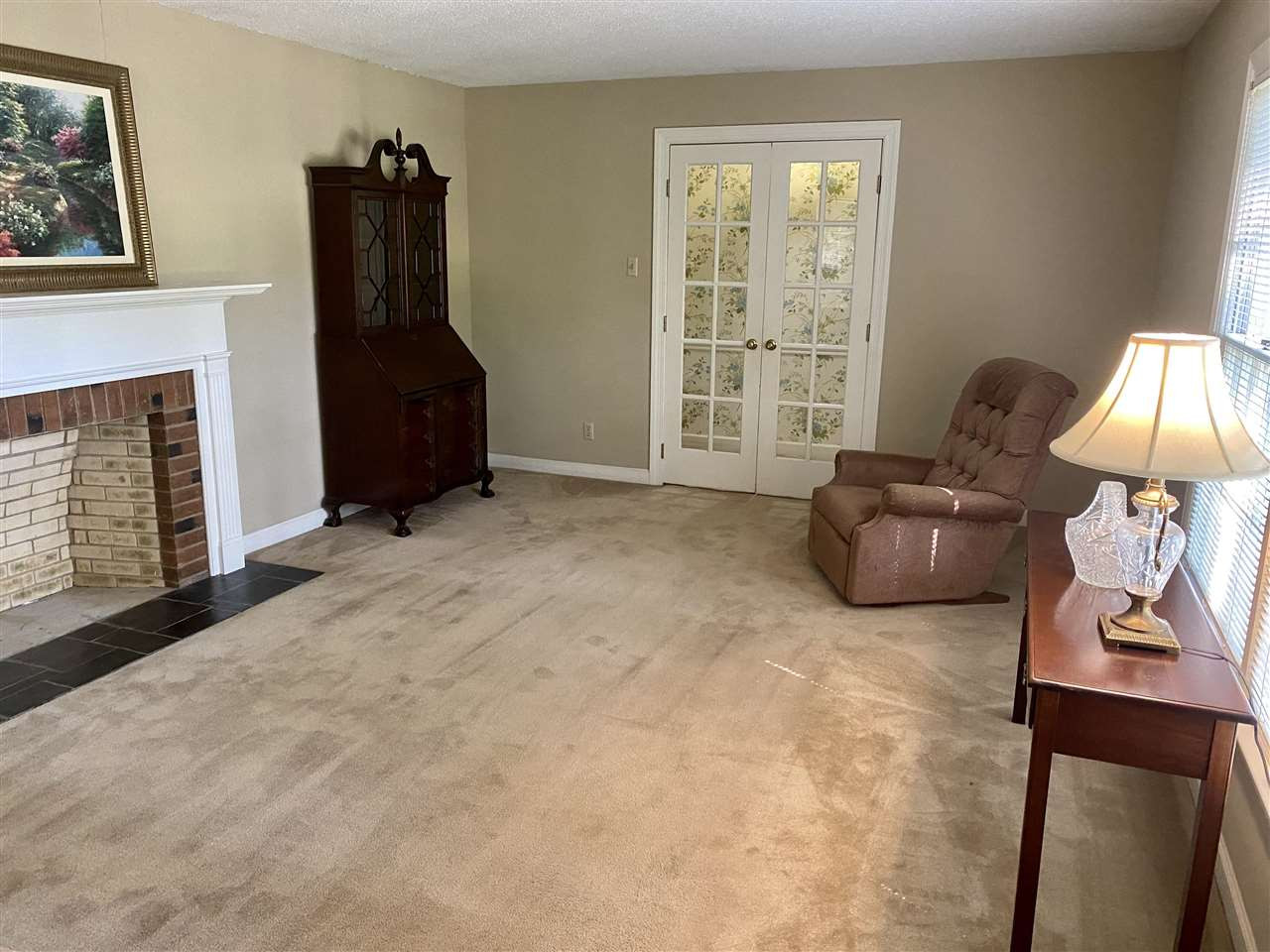 4612 Forestville Road Raleigh, NC 27616 - Photo 11 of 28 Living Room
