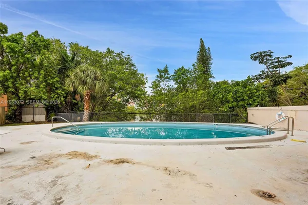 $107,000 | 12590 Northeast 16th Avenue, Unit 208, North Miami, FL 33161