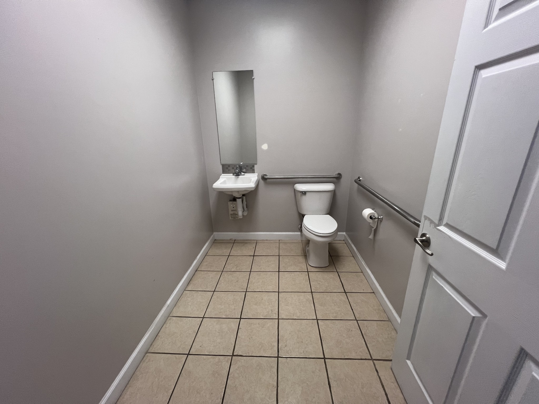 149 Kender Rhea Court Clarksville, TN 37043 - Photo 13 of 26 a bathroom with a sink and a toilet