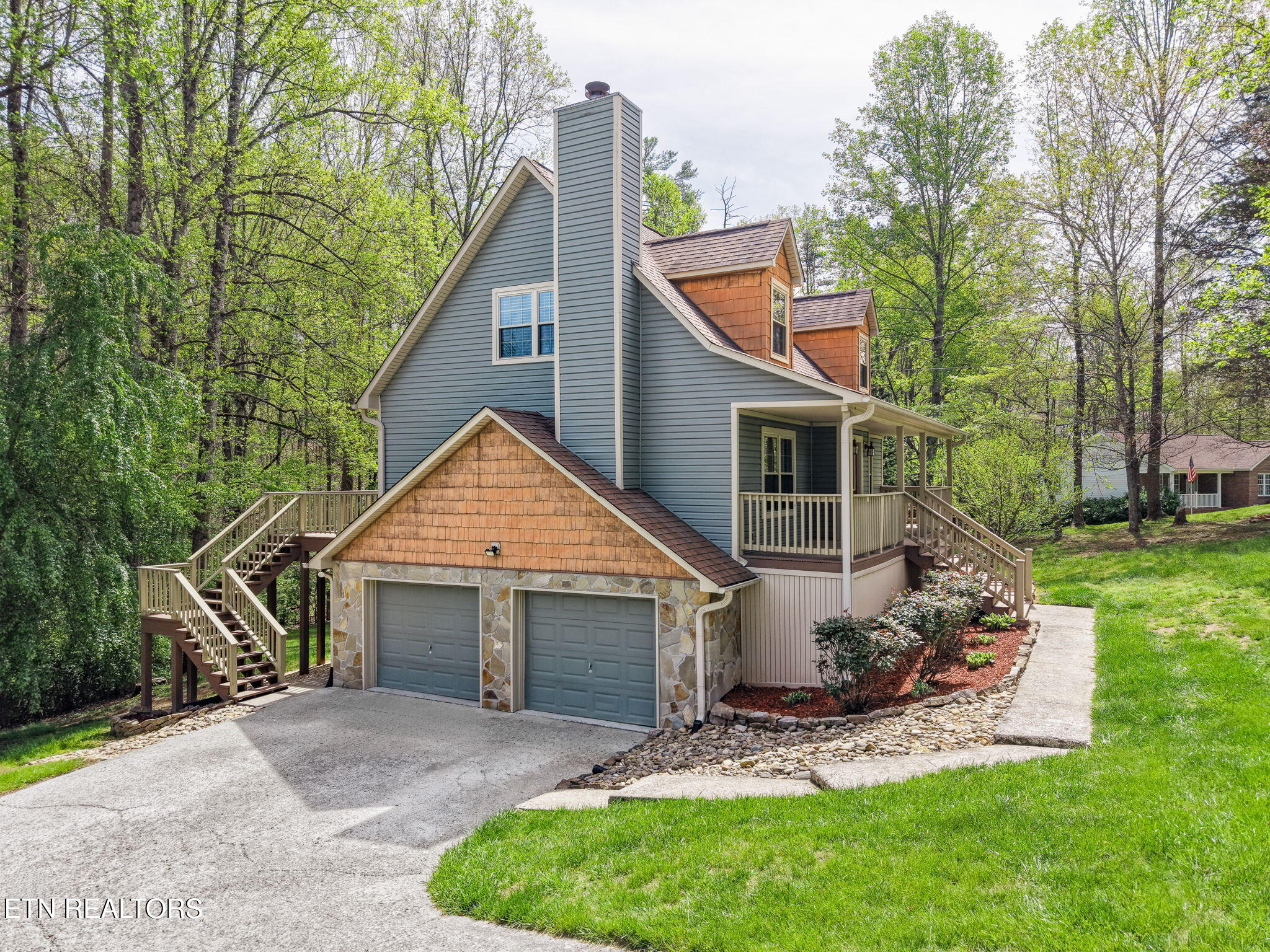 3216 Shellbark Drive Powell, TN 37849 - Photo 3 of 25 1000075085