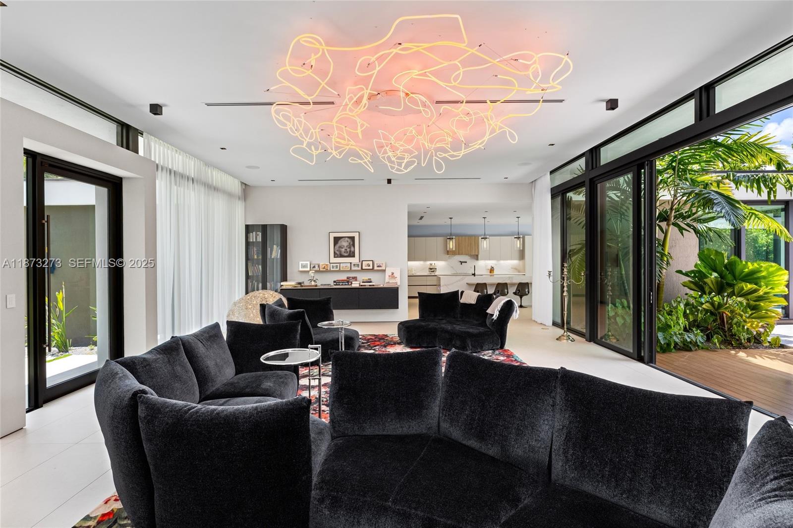 12100 Southwest 79th Avenue Pinecrest, FL 33156 - Photo 20 of 93