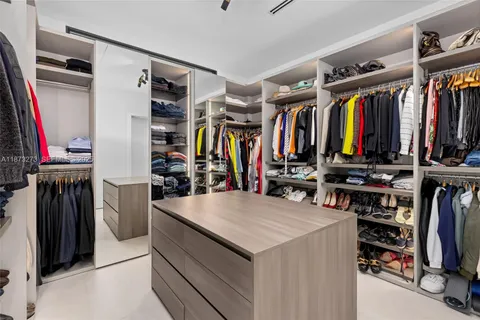 $6,500,000 | 12100 Southwest 79th Avenue, Pinecrest, FL 33156