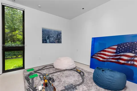 $6,750,000 | 12100 Southwest 79th Avenue, Pinecrest, FL 33156