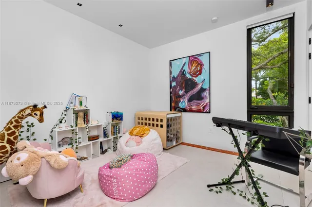 an aerial view of residential houses with city view and lake view