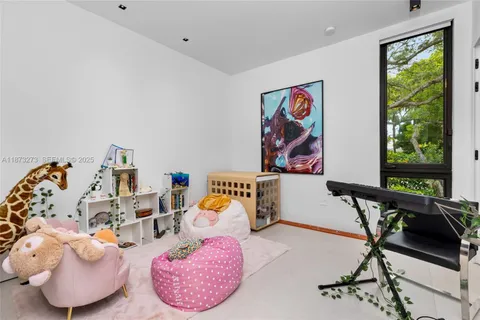 $6,500,000 | 12100 Southwest 79th Avenue, Pinecrest, FL 33156