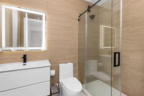 $6,500,000 | 12100 Southwest 79th Avenue, Pinecrest, FL 33156