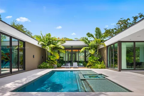 $6,750,000 | 12100 Southwest 79th Avenue, Pinecrest, FL 33156