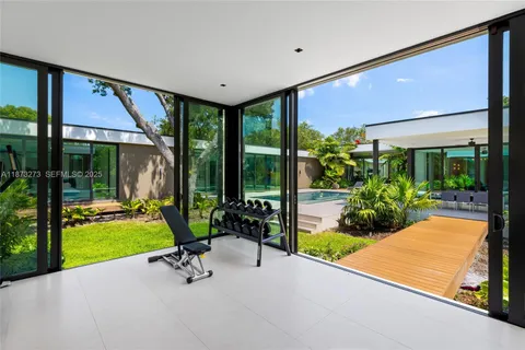 $6,500,000 | 12100 Southwest 79th Avenue, Pinecrest, FL 33156