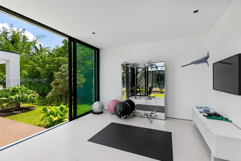 $6,750,000 | 12100 Southwest 79th Avenue, Pinecrest, FL 33156