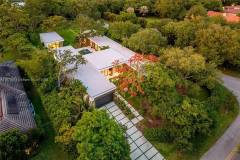 $6,750,000 | 12100 Southwest 79th Avenue, Pinecrest, FL 33156