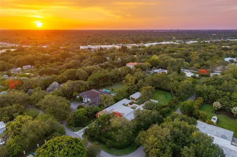 $6,750,000 | 12100 Southwest 79th Avenue, Pinecrest, FL 33156