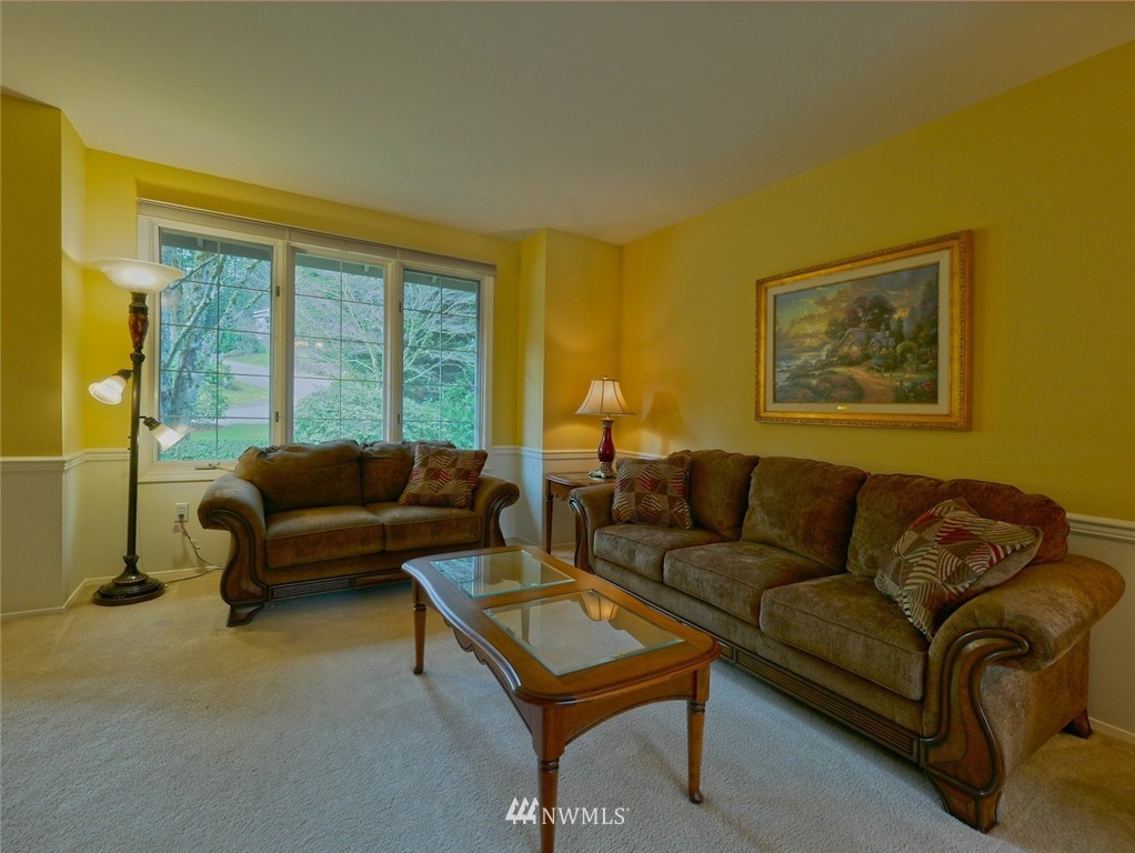 19008 Southeast 175th Street Renton, WA 98058 - Photo 3 of 25 Gallery Image 3