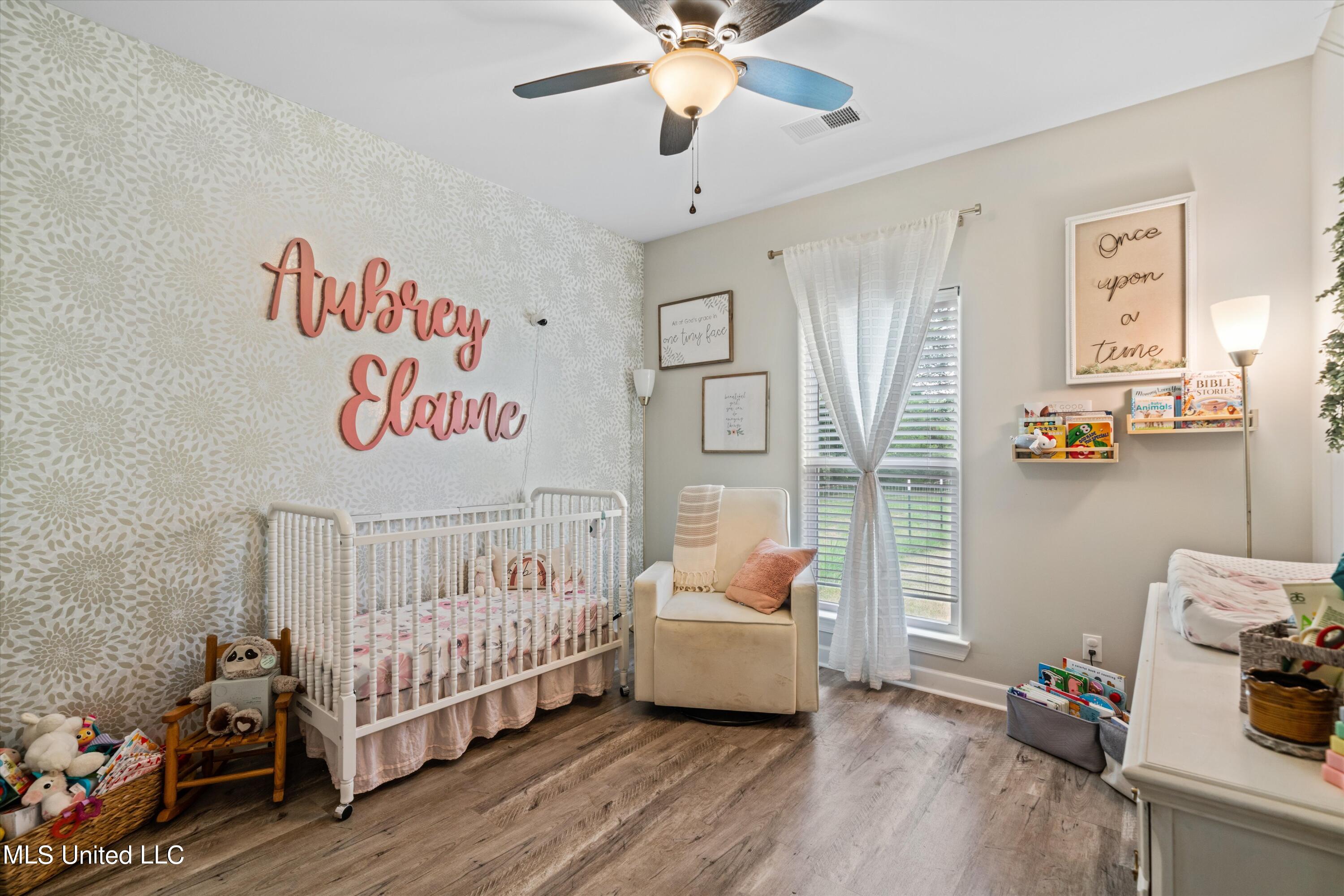 21 Moore Loop Byhalia, MS 38611 - Photo 17 of 22 Bedroom