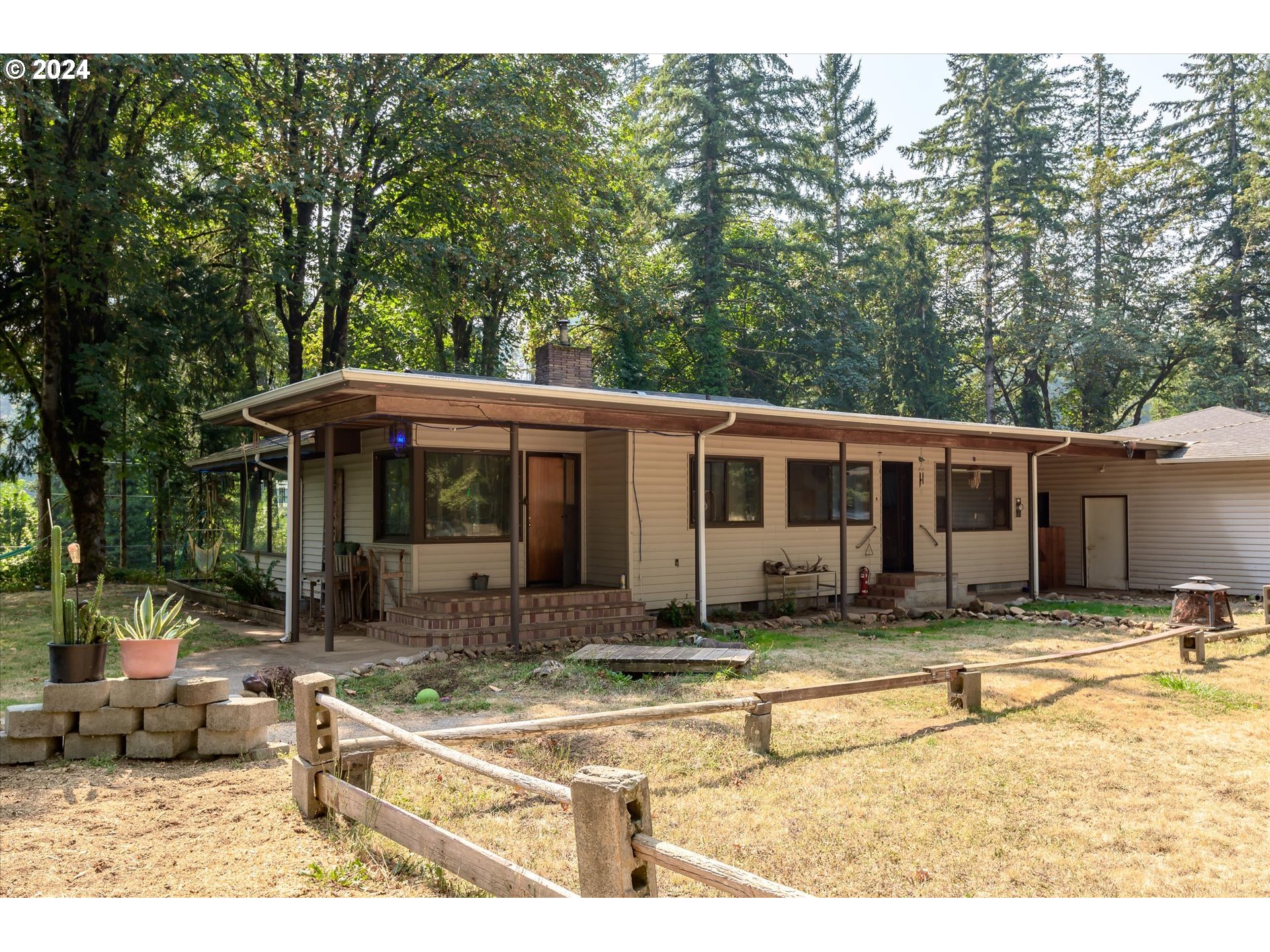 90894 Angels Flight Road Leaburg, OR 97489 - Photo 4 of 44 Gallery Image 4