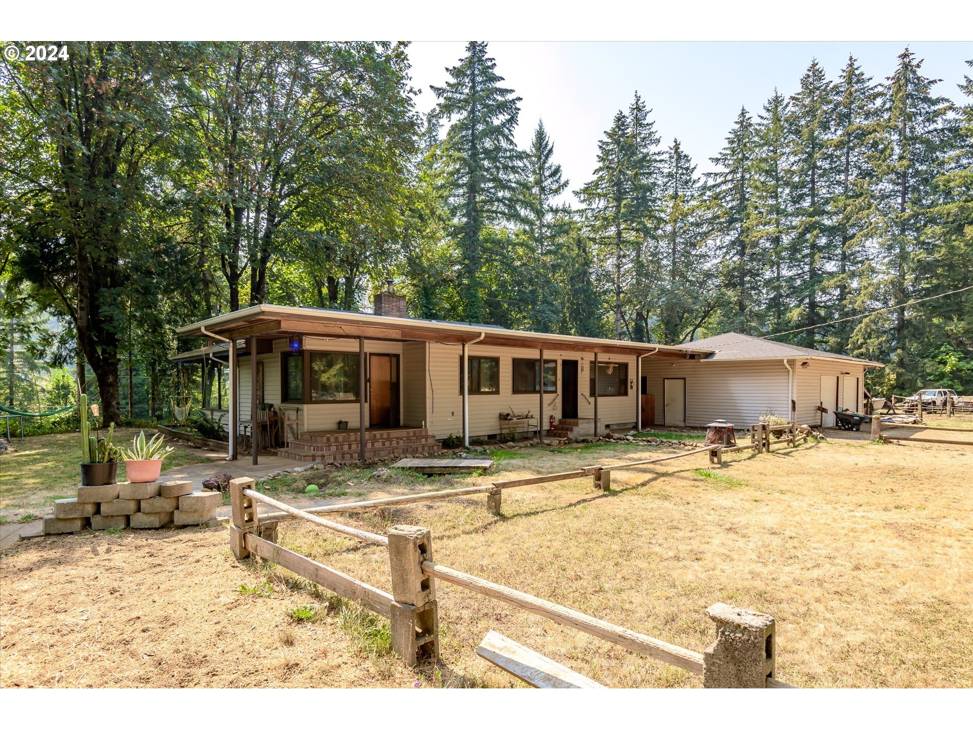 90894 Angels Flight Road Leaburg, OR 97489 - Photo 5 of 44 Gallery Image 5