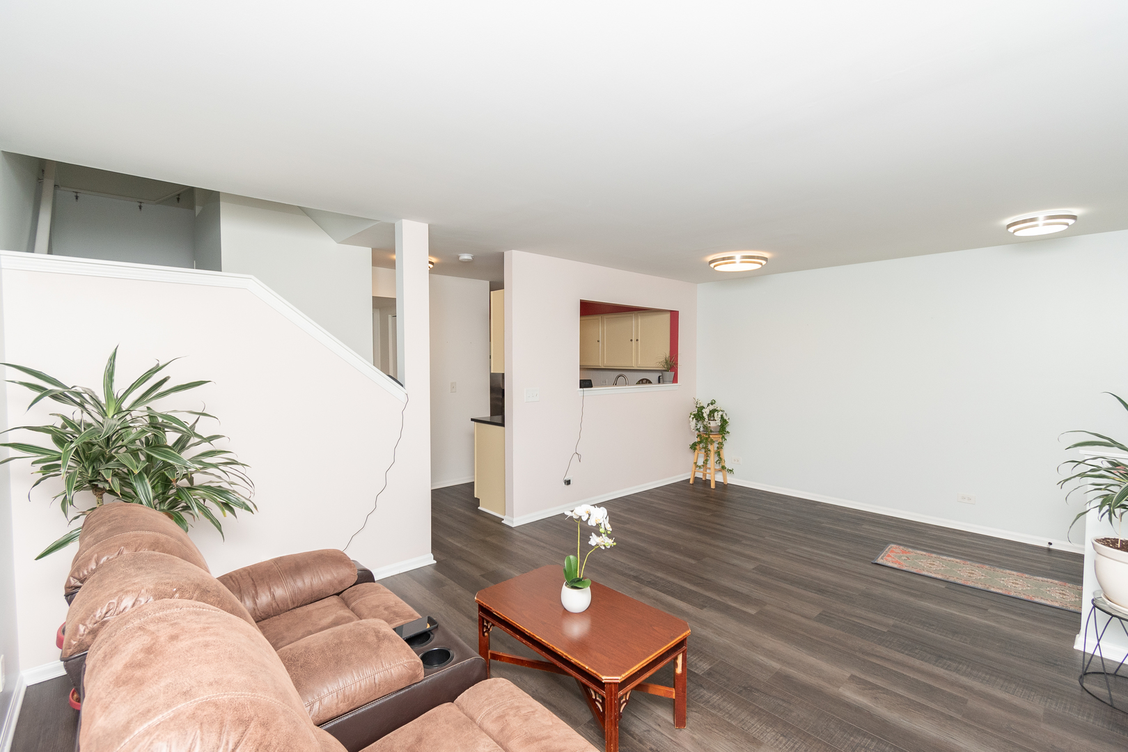 39672 Warren Lane Beach Park, IL 60083 - Photo 4 of 15 a living room with furniture and wooden floor