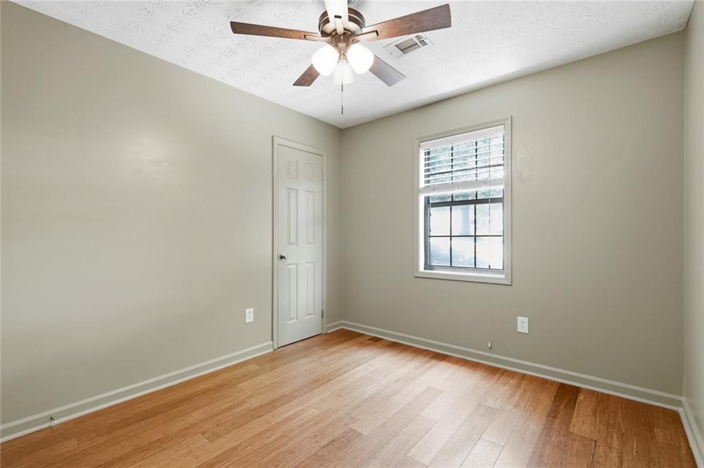4127 Warren Road Flowery Branch, GA 30542 - Photo 21 of 37