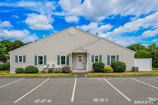 $330,000 | 621 Overlook Path, Unit 621, Southington, CT 06489
