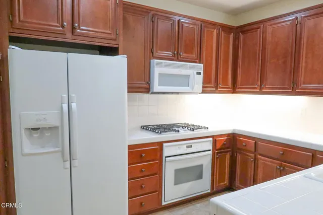 $3,750 | 232 Lightwood Street, Camarillo, CA 93012