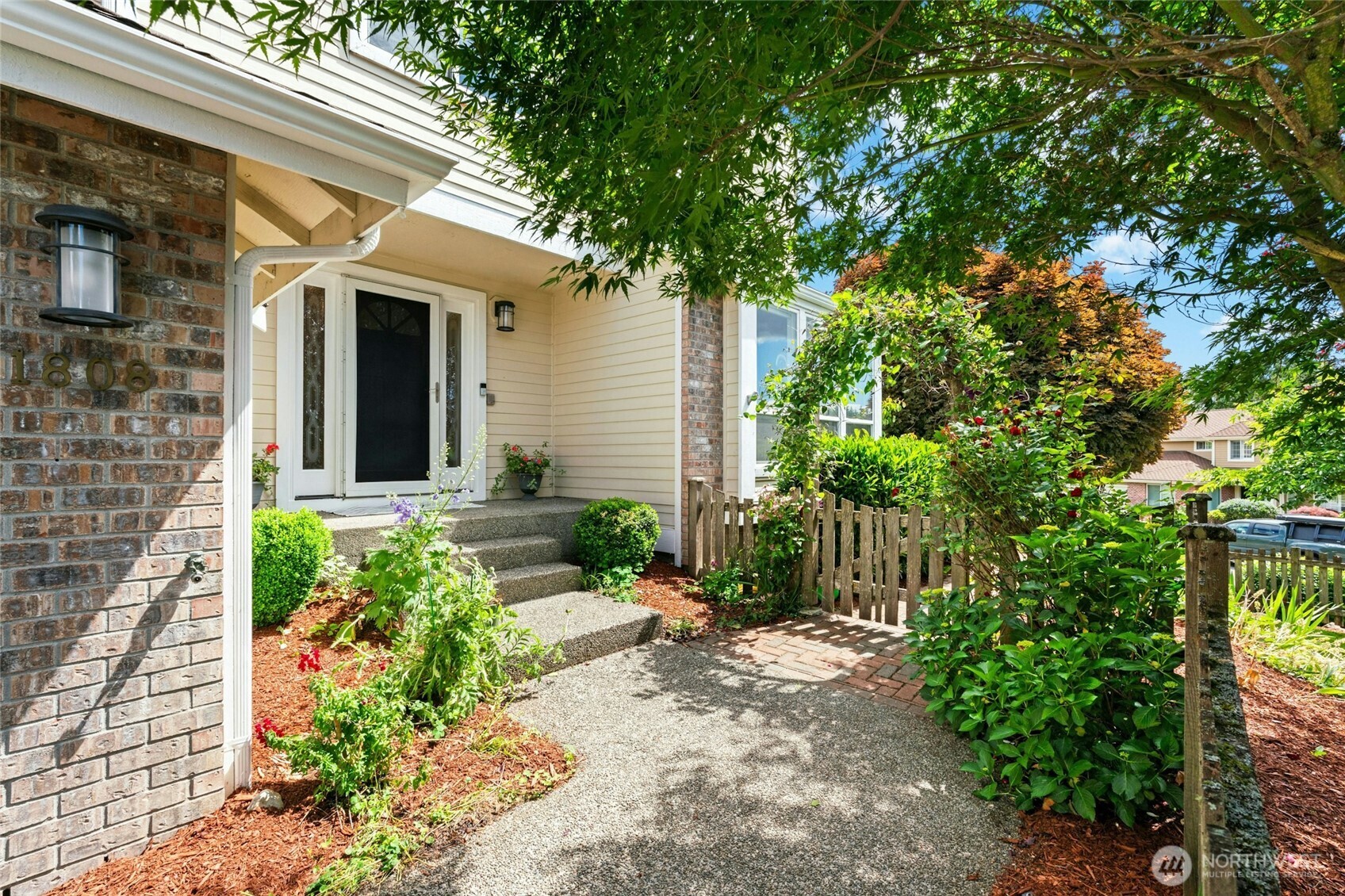 1808 Field Place Northeast Renton, WA 98059 - Photo 3 of 37