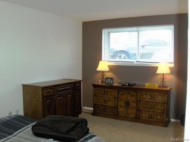 4345 Crooks Road, Unit 7 Royal Oak, MI 48073 - Photo 8 of 19 4345 crooks (5) (640x480).jpg