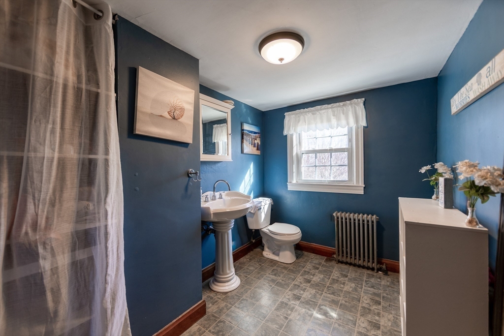 103 Chicago Street Fall River, MA 02721 - Photo 24 of 39