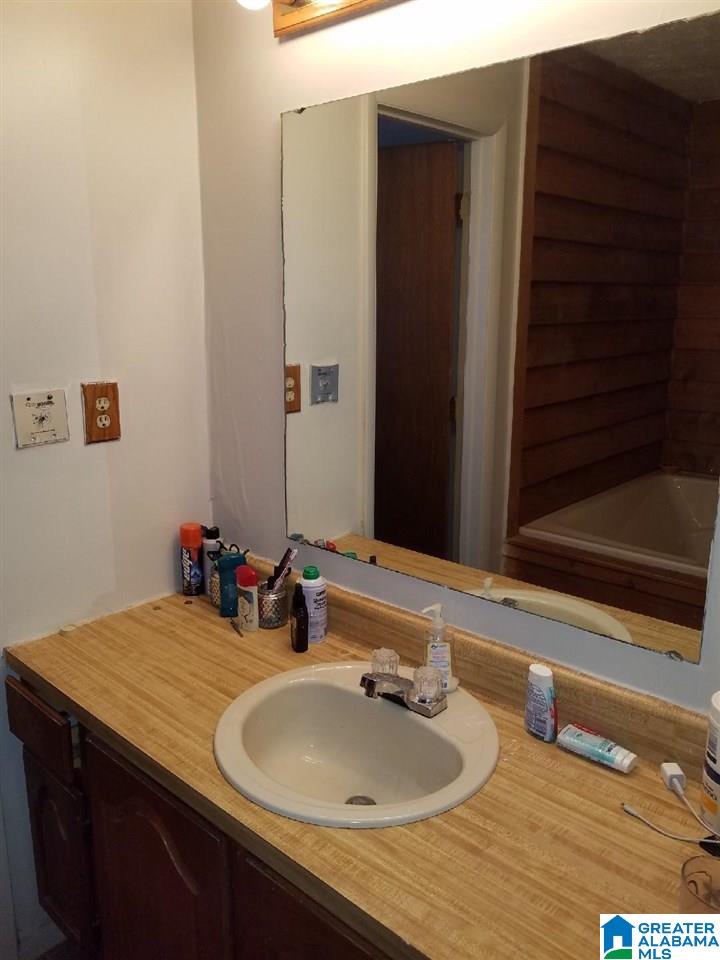 1225 Russell Drive Weaver, AL 36277 - Photo 11 of 26
