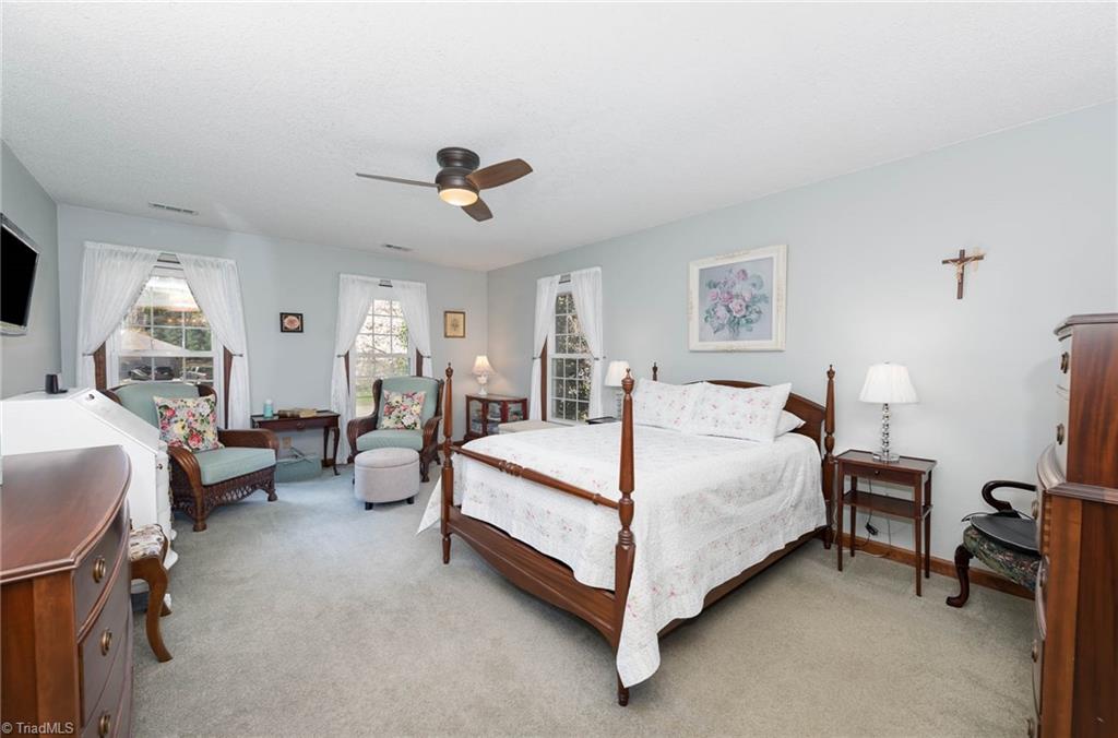 4105 Deloach Court High Point, NC 27265 - Photo 17 of 32 Gallery Image 17