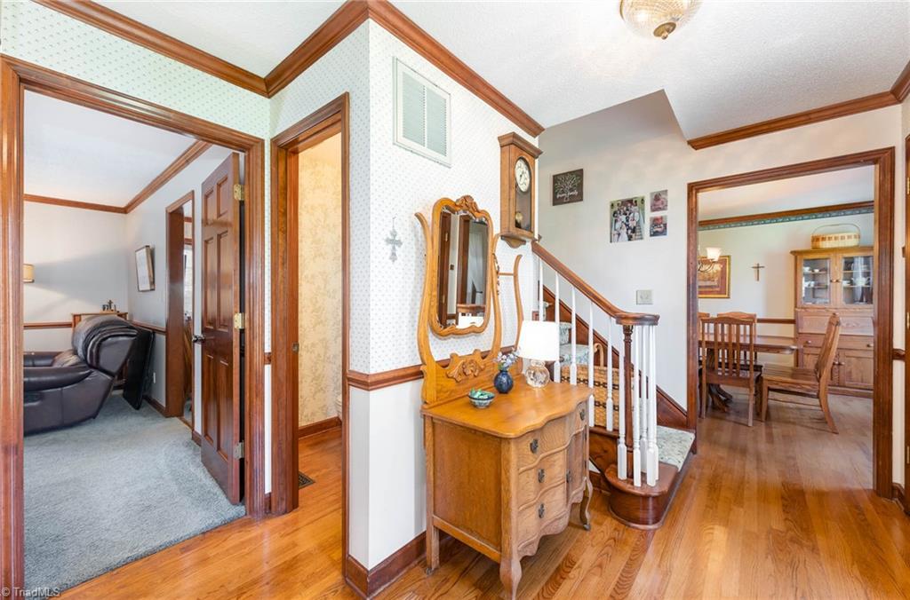 4105 Deloach Court High Point, NC 27265 - Photo 9 of 32 Gallery Image 9