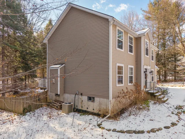 $465,000 | 4436 Highway 9N, Greenfield, NY 12859