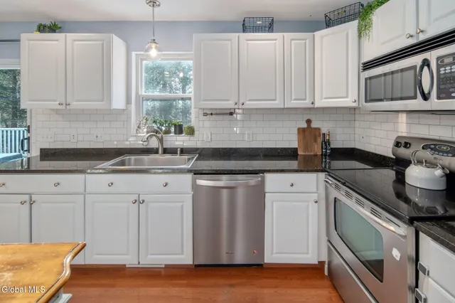 $465,000 | 4436 Highway 9N, Greenfield, NY 12859