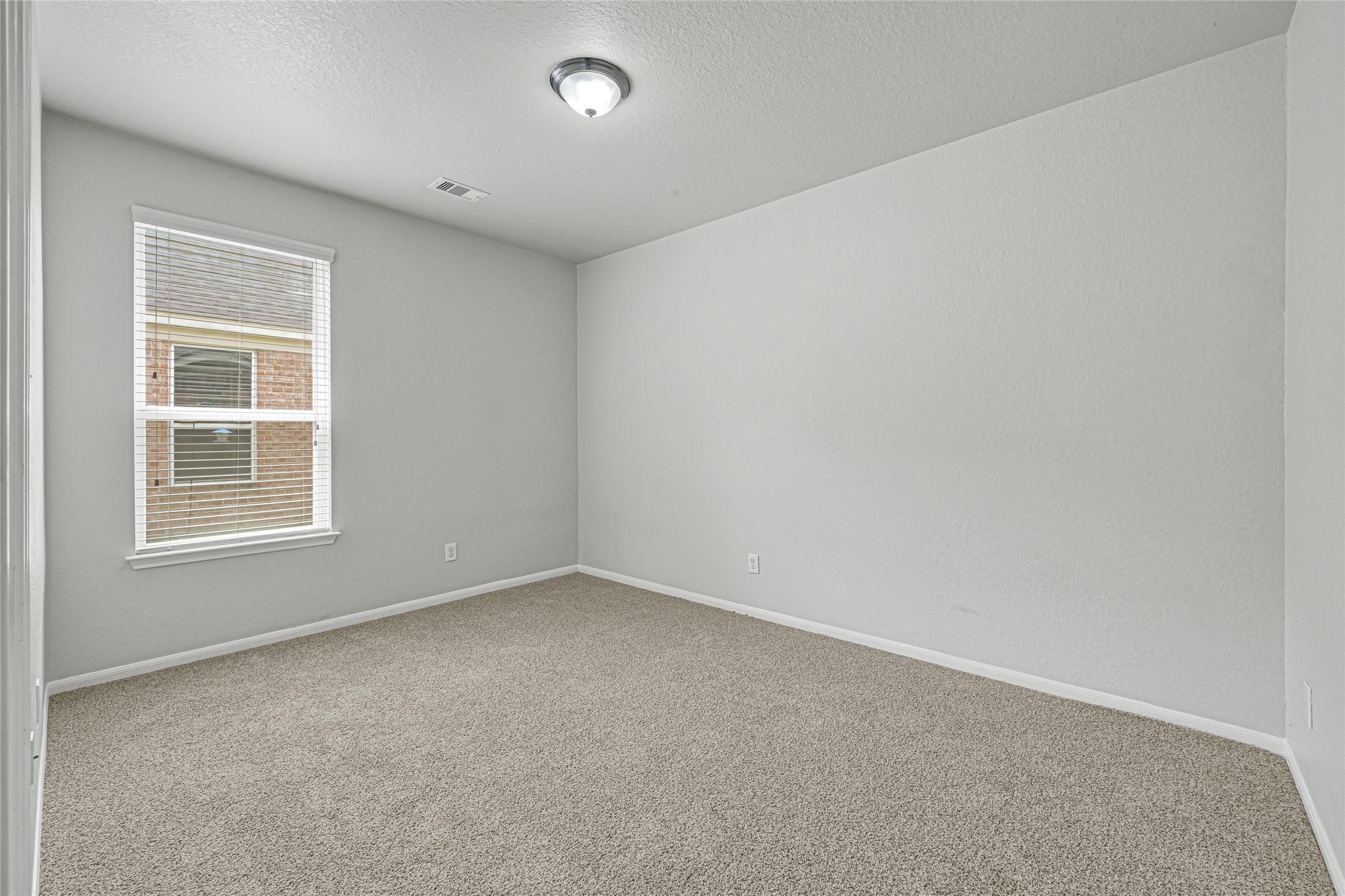 4702 Sedgewood Drive Rosenberg, TX 77471 - Photo 9 of 24 Secondary bedroom