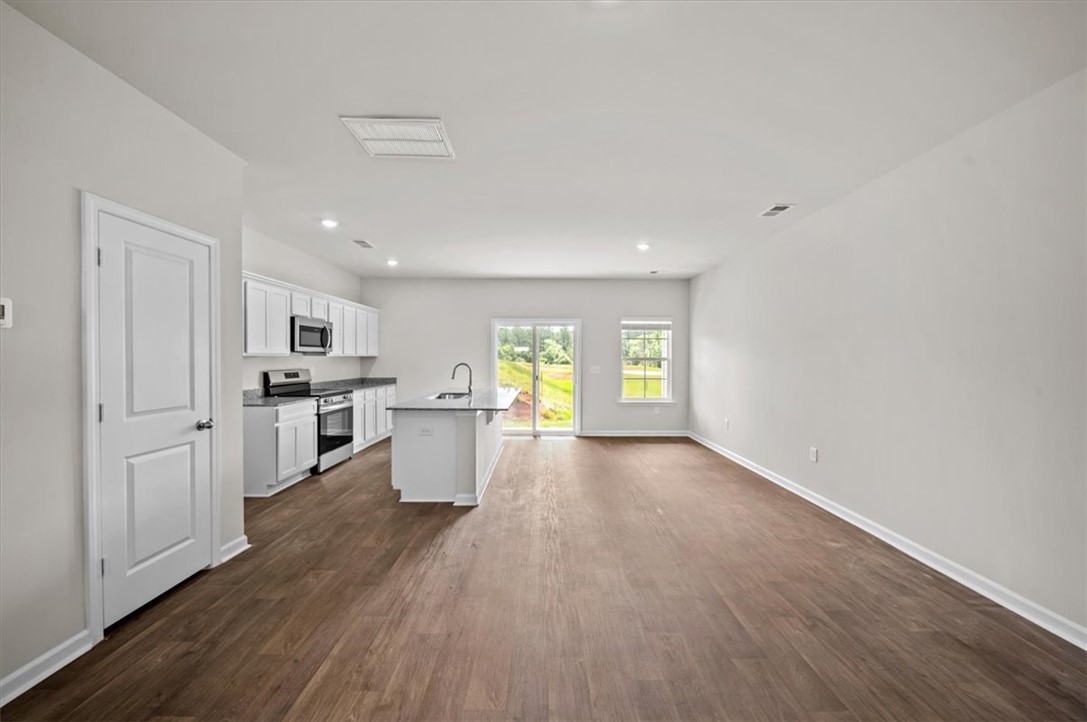 217 Islay Way Anderson, SC 29621 - Photo 5 of 20