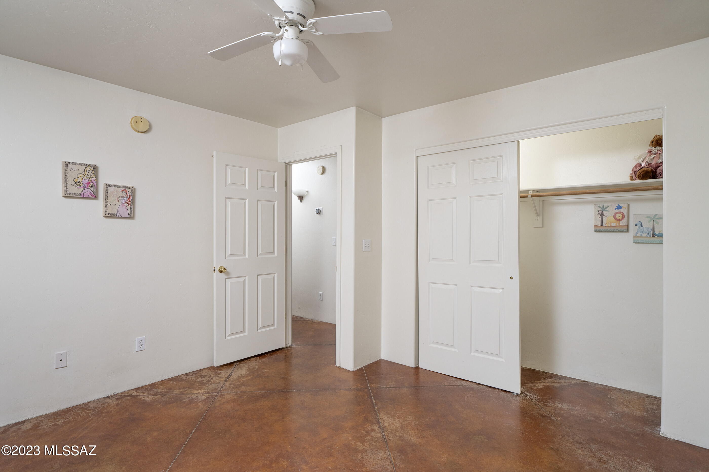 420 East Geronimo Bluff Loop Tucson, AZ 85705 - Photo 11 of 19