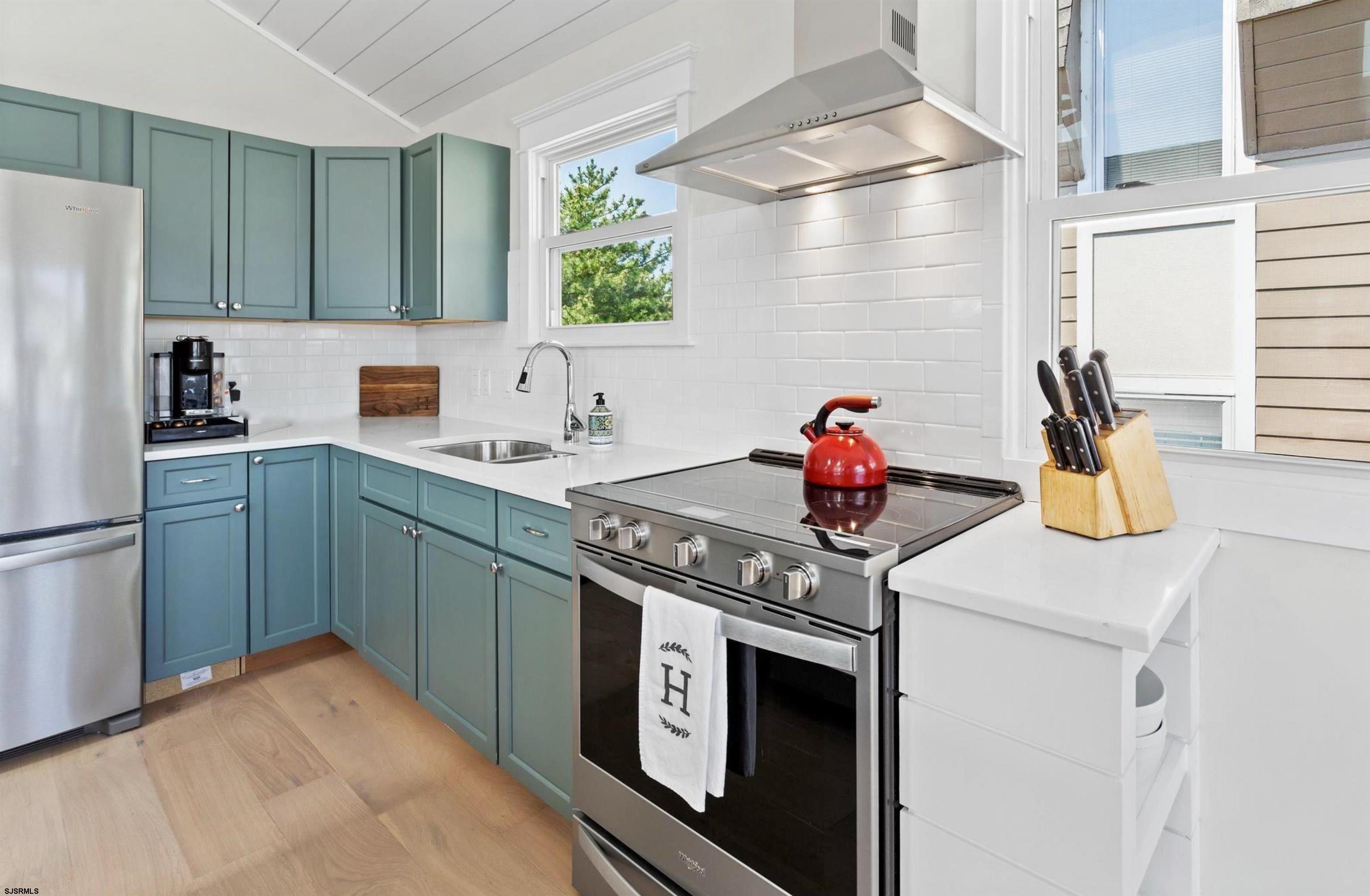 107 Ocean Road, Unit 2 Ocean City, NJ 08226 - Photo 9 of 23 Gallery Image 9