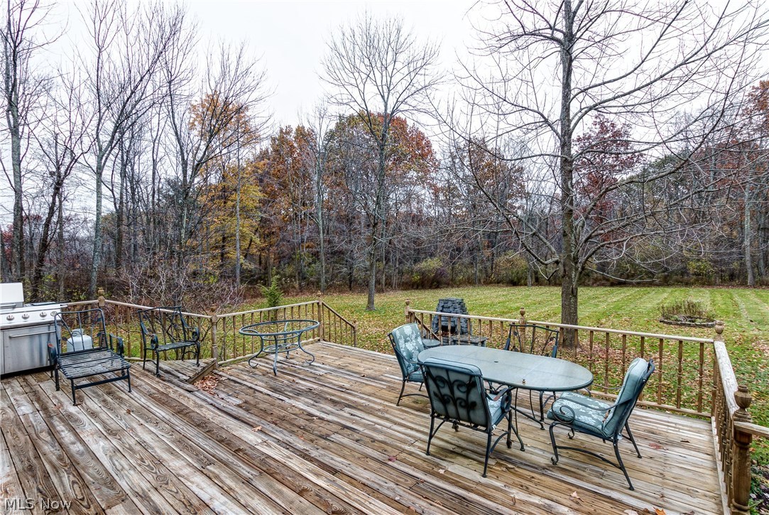 9069 Brakeman Road Chardon, OH 44024 - Photo 4 of 34