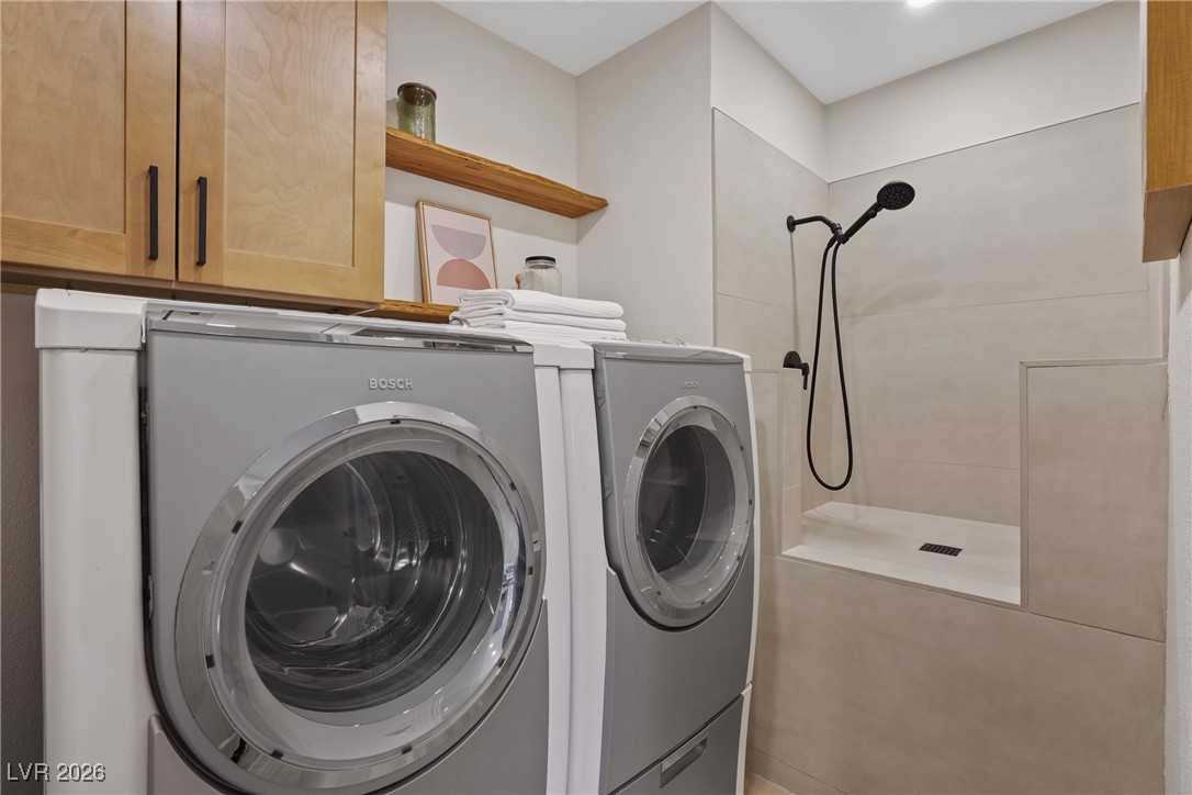 264 Via Contata Street Henderson, NV 89074 - Photo 23 of 26 Doggy Shower