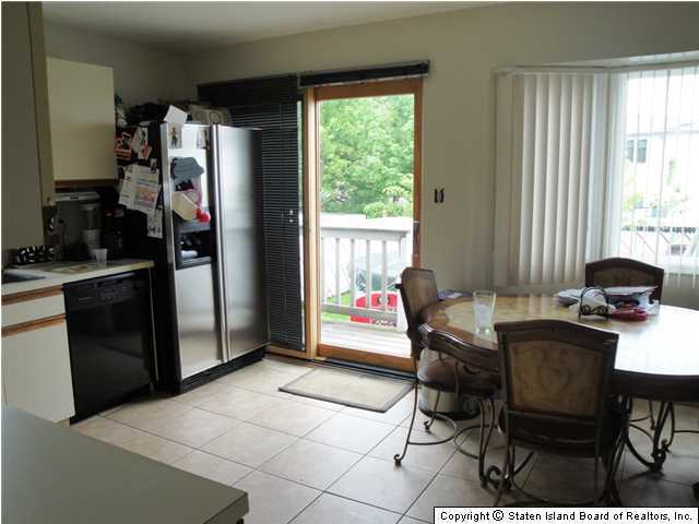 181 Rye Avenue Staten Island, NY 10312 - Photo 3 of 12 Additional Photo