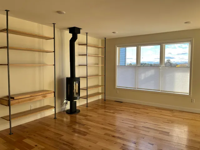 $3,700 | 64 Ledge Way, South Burlington, VT 05403