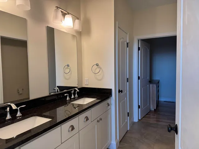 $3,700 | 64 Ledge Way, South Burlington, VT 05403