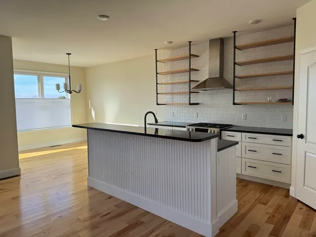 $3,700 | 64 Ledge Way, South Burlington, VT 05403