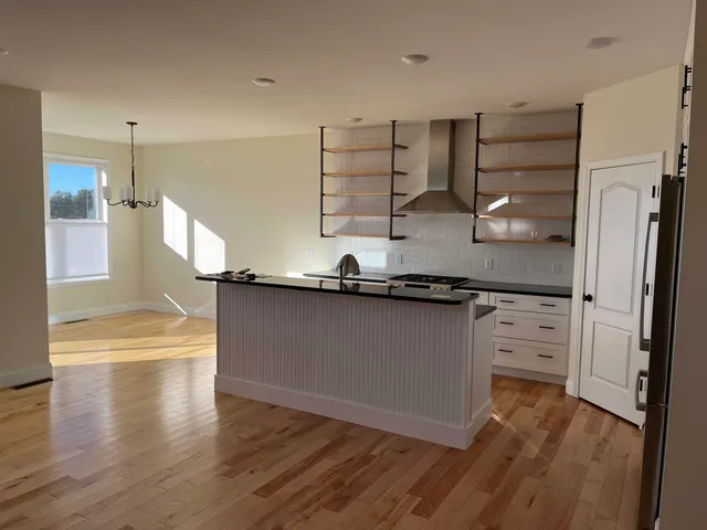 $3,700 | 64 Ledge Way, South Burlington, VT 05403