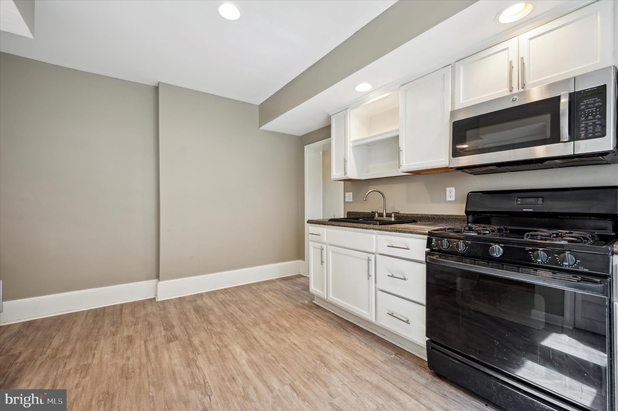 2817 West 10th Street Chester, PA 19013 - Photo 10 of 25 Gallery Image 10