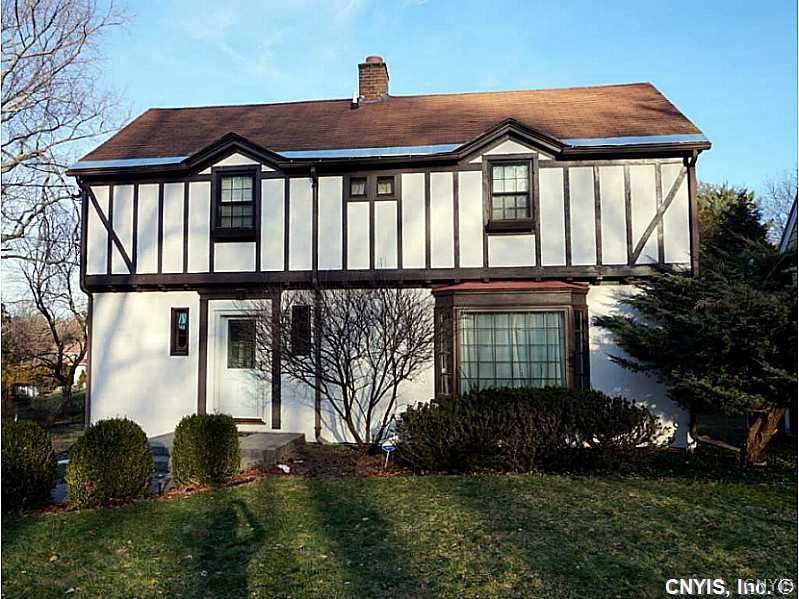 206 Roycroft Road DeWitt, NY 13214 - Photo 1 of 1 Exterior Front.
