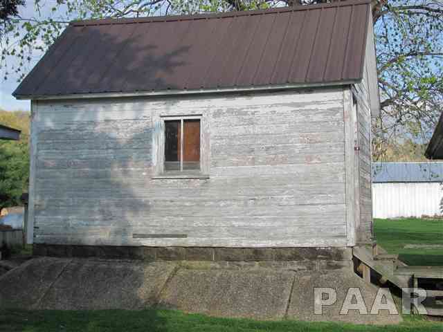 197 Rr 1 Browning, IL 62624 - Photo 3 of 11 Gallery Image 3